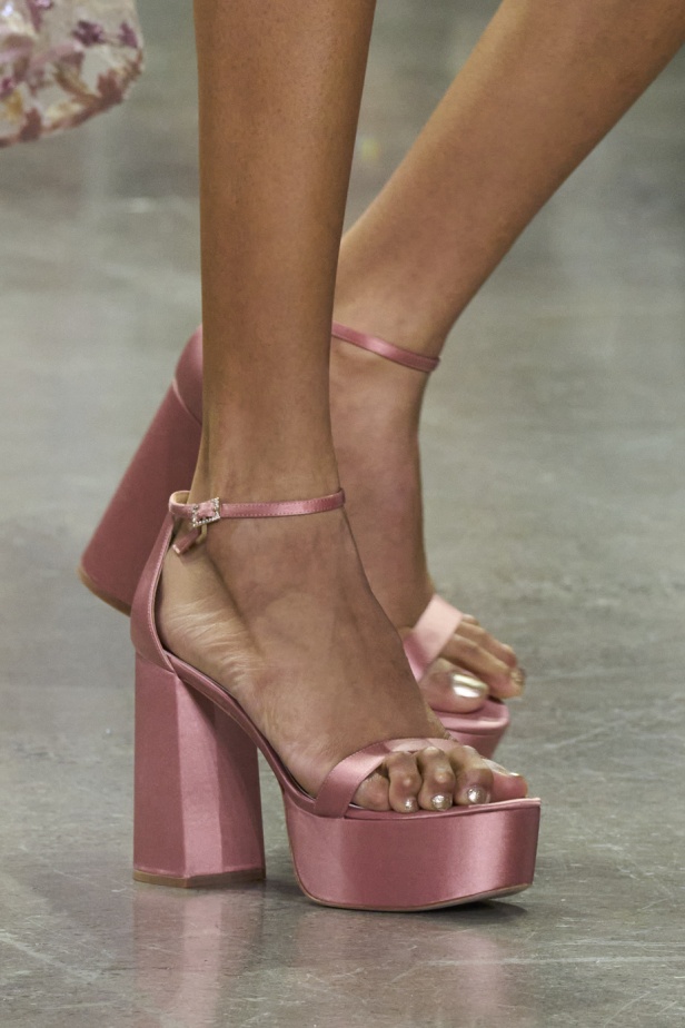 مجموعة بادلي ميشكا لموسم ربيع وصيف 2023