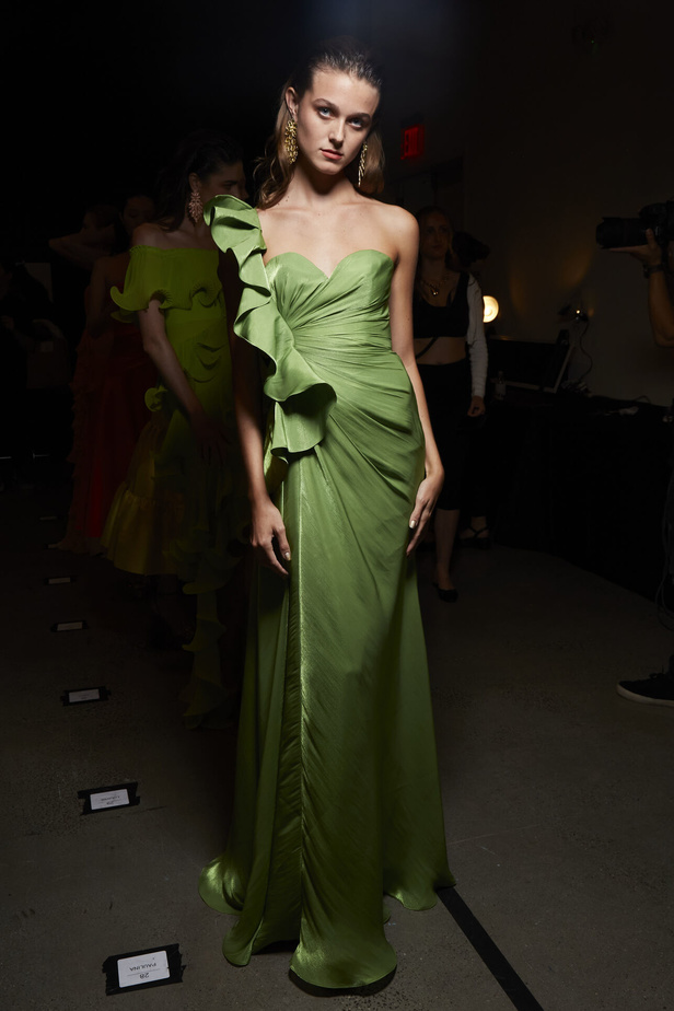 مجموعة بادلي ميشكا لموسم ربيع وصيف 2023