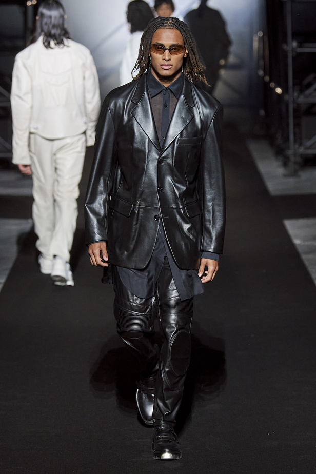 من مجموعة Boss لموسم خريف وشتاء 2023