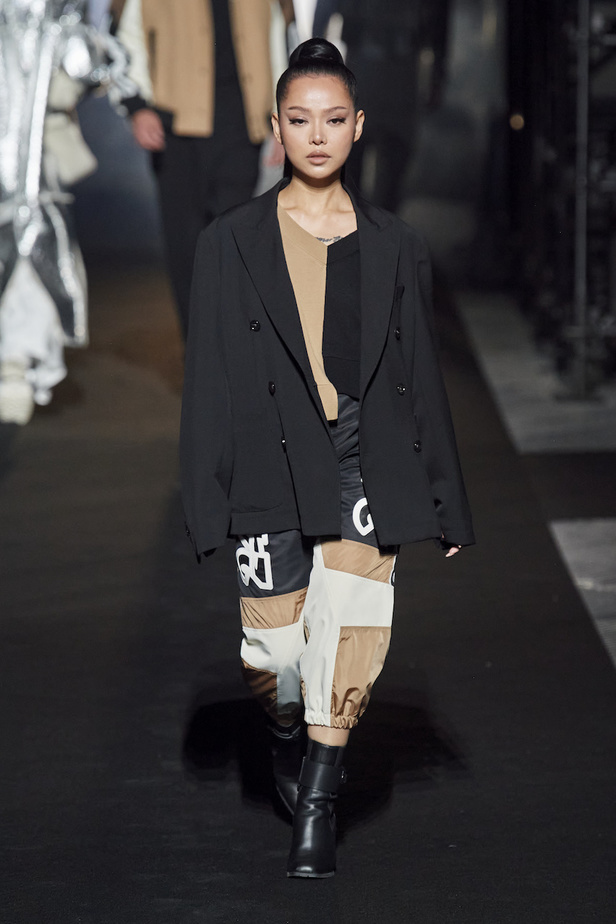 من مجموعة Boss لموسم خريف وشتاء 2023