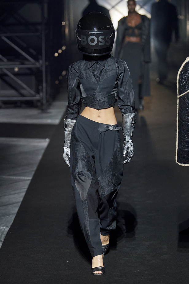 من مجموعة Boss لموسم خريف وشتاء 2023