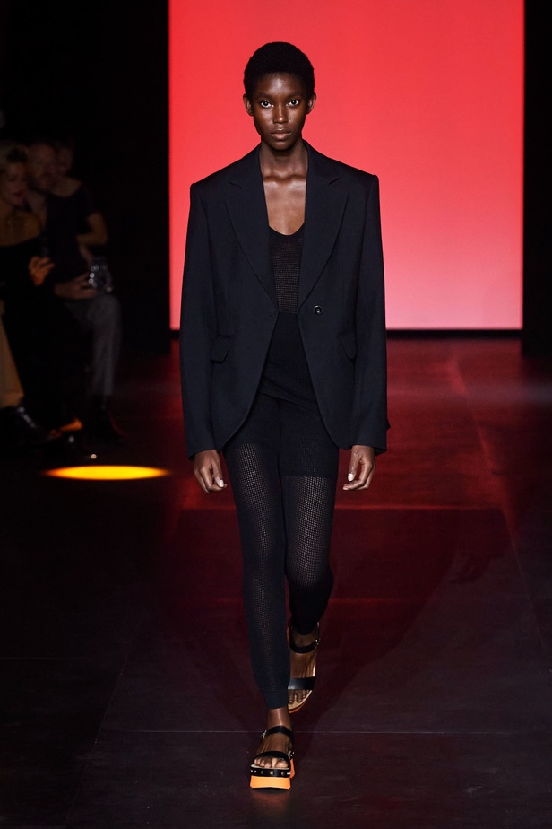 فكرة الاندماج تلهم Gabriela Hearst لمجموعة Chloe ربيع وصيف 2023