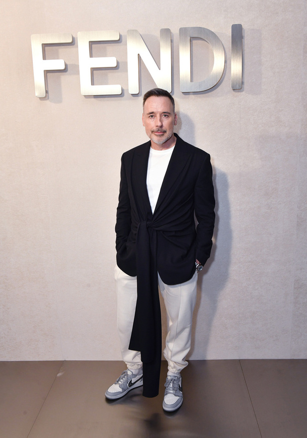 دار "فندي" تحتفل بحقيبة باغيت بجموعة كبسولية ساحرة في نيويورك