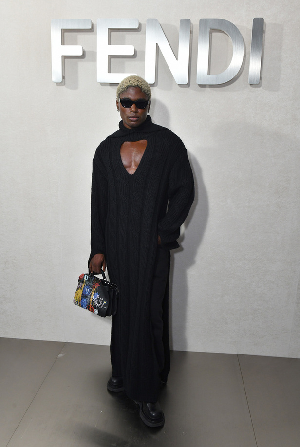 دار "فندي" تحتفل بحقيبة باغيت بجموعة كبسولية ساحرة في نيويورك