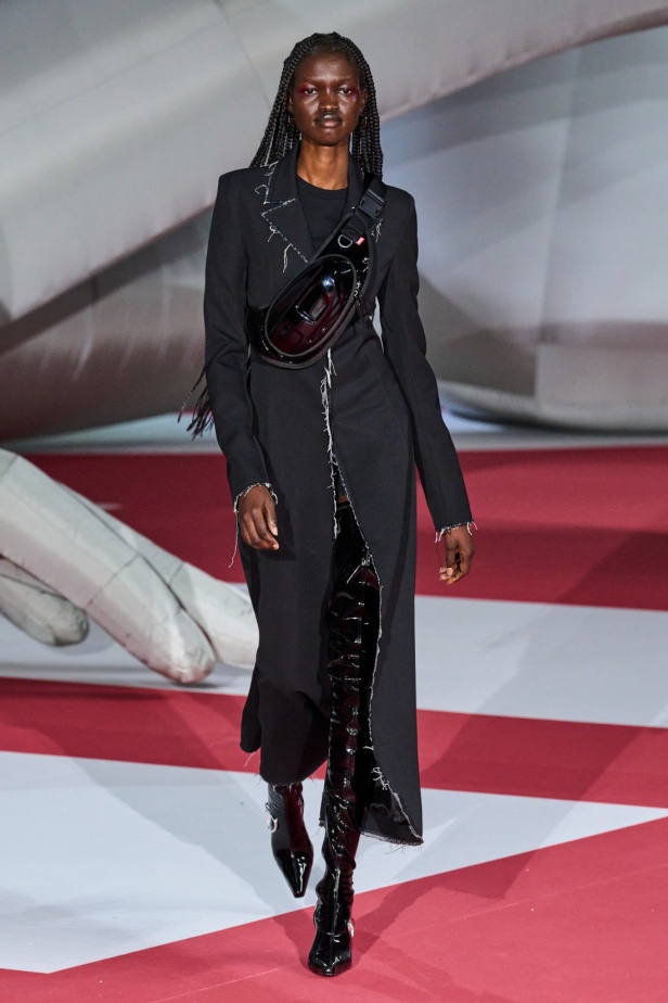 عرض Diesel لربيع 2023 يدخل موسوعة غينيس... والدنيم هو النجم