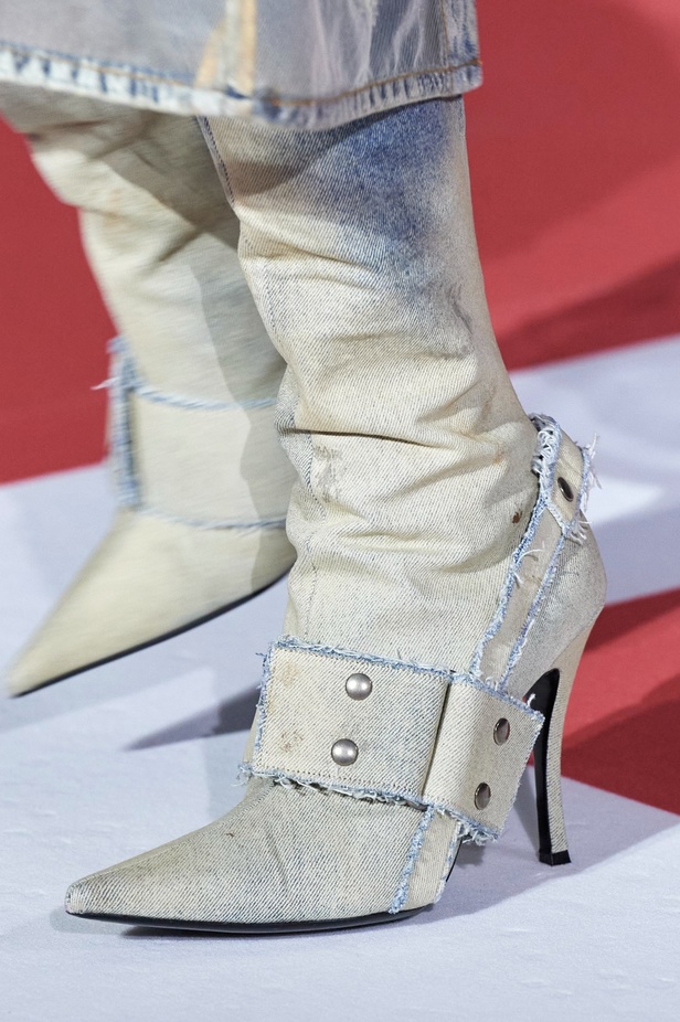 عرض Diesel لربيع 2023 يدخل موسوعة غينيس... والدنيم هو النجم