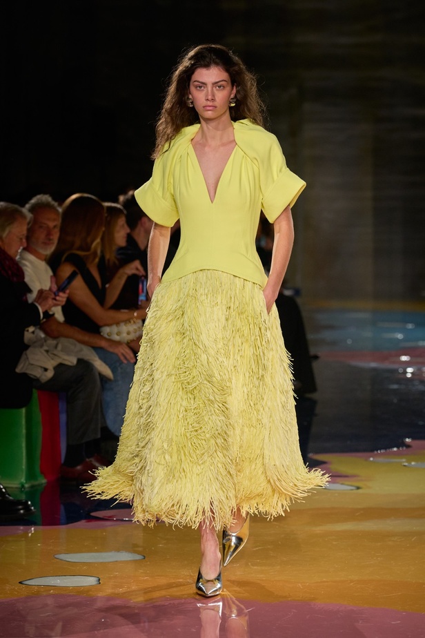 مجموعة Bottega Veneta لربيع وصيف 2023: تصاميم تجمع بين الأناقة والعملية