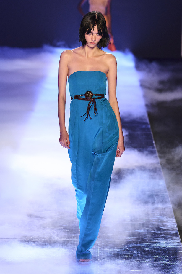 من مجموعة ألبيرتا فيريتي لموسم ربيع وصيف 2023