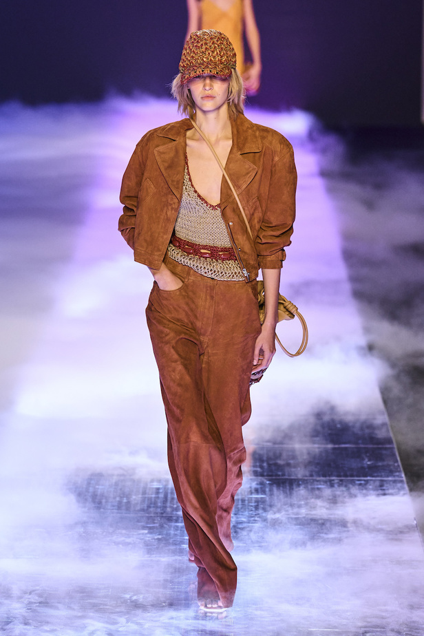 من مجموعة ألبيرتا فيريتي لموسم ربيع وصيف 2023