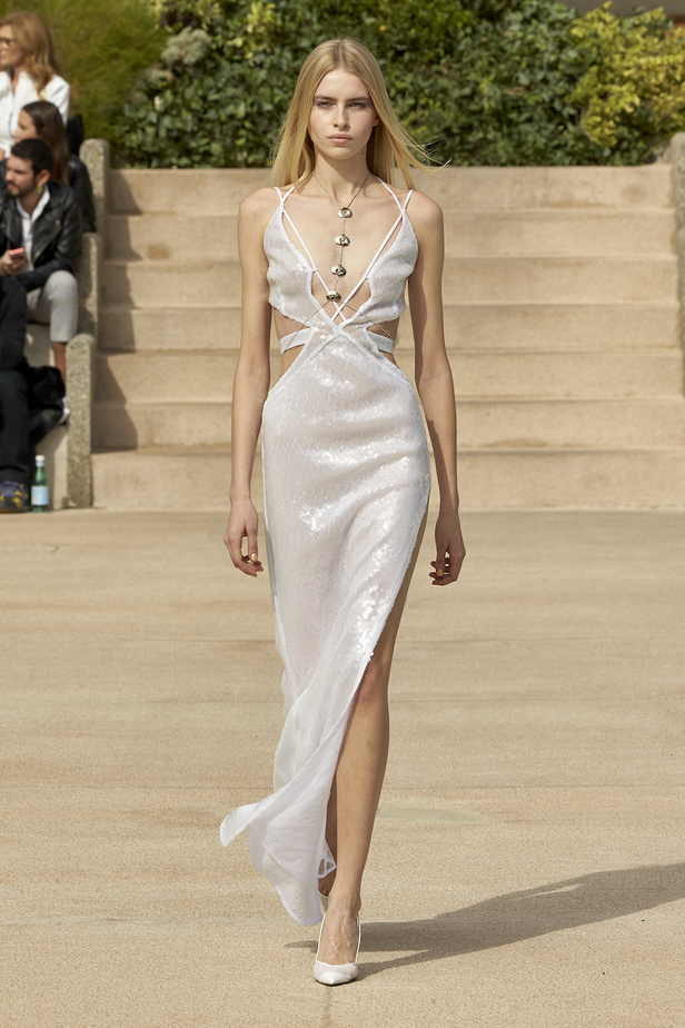 مجموعة Genny لموسم ربيع وصيف 2023