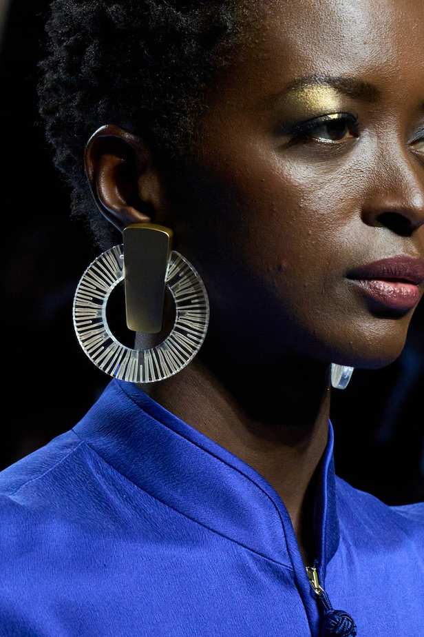 مجموعة جيورجيو ارماني لموسم ربيع وصيف 2023