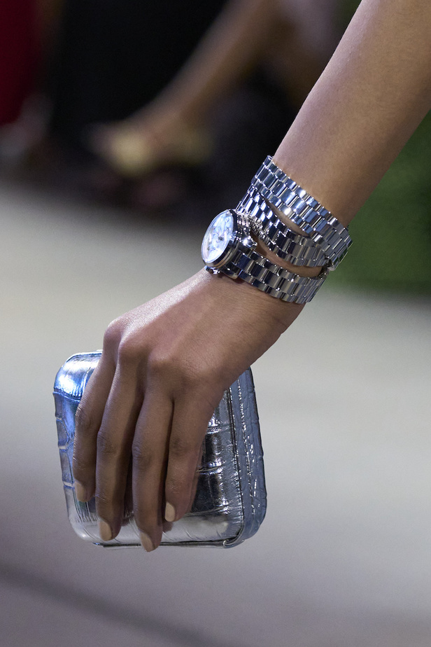 مجموعة مايكل كورس لموسم ربيع وصيف 2023