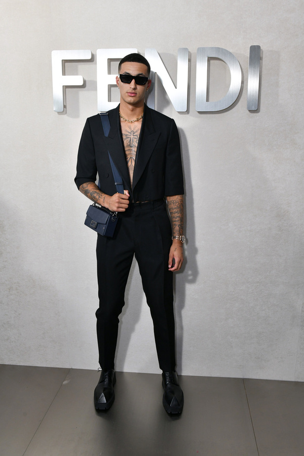 دار "فندي" تحتفل بحقيبة باغيت بجموعة كبسولية ساحرة في نيويورك