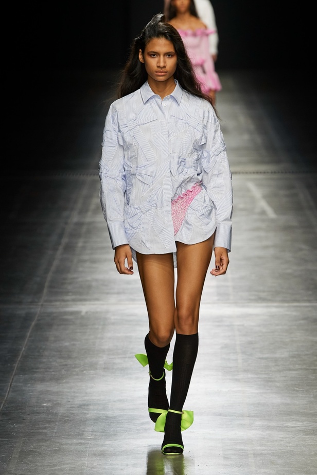 مجموعة MSGM لربيع 2023 وعد بالحبّ من خلال الموضة