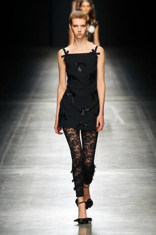 مجموعة MSGM لربيع 2023 وعد بالحبّ من خلال الموضة