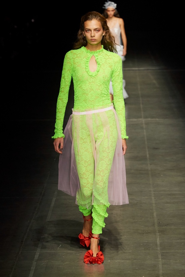 مجموعة MSGM لربيع 2023 وعد بالحبّ من خلال الموضة