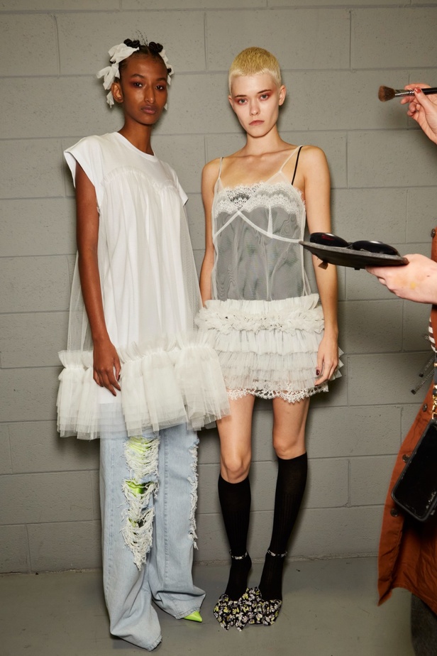 مجموعة MSGM لربيع 2023 وعد بالحبّ من خلال الموضة