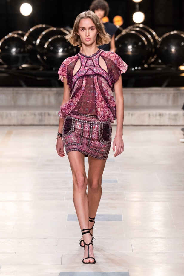 مجموعة Isabel Marant لربيع 2023 