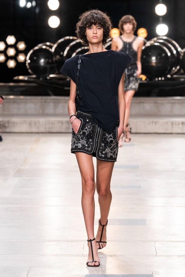 مجموعة Isabel Marant لربيع 2023 