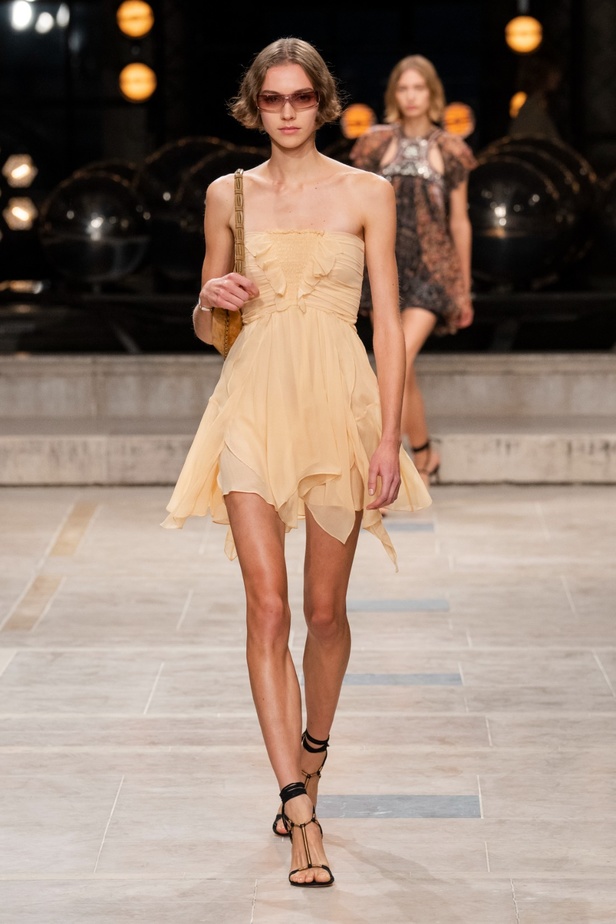 مجموعة Isabel Marant لربيع 2023 