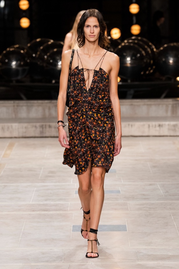 مجموعة Isabel Marant لربيع 2023 