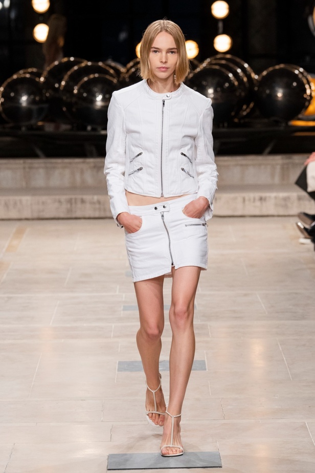 مجموعة Isabel Marant لربيع 2023 