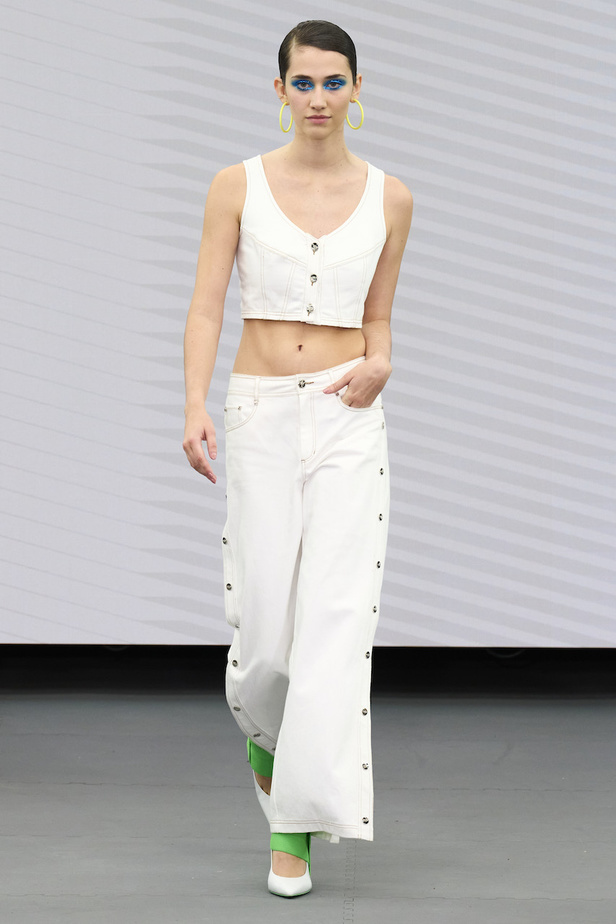 من مجموعة مارك فاست لموسم ربيع وصيف 2023