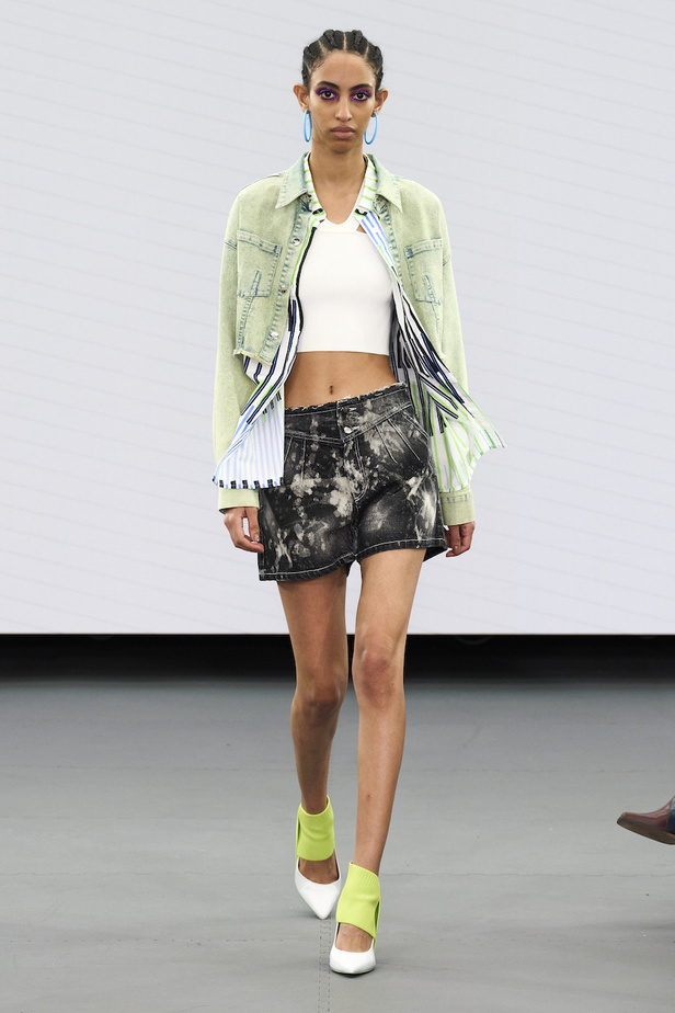 من مجموعة مارك فاست لموسم ربيع وصيف 2023