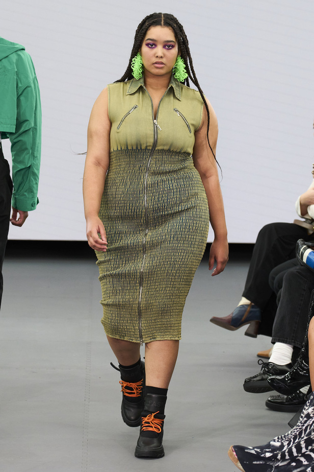 من مجموعة مارك فاست لموسم ربيع وصيف 2023