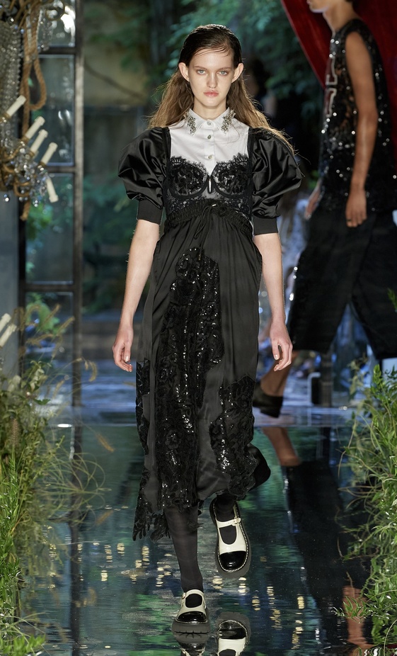 مجموعة Antonio Marras لربيع وصيف 2023.. جرأة النقشات وبريق الأقمشة