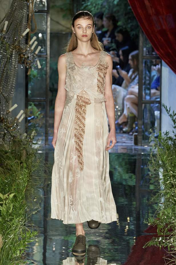 مجموعة Antonio Marras لربيع وصيف 2023.. جرأة النقشات وبريق الأقمشة