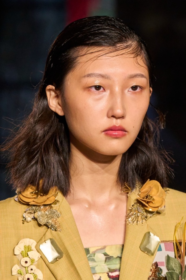 مجموعة Antonio Marras لربيع وصيف 2023.. جرأة النقشات وبريق الأقمشة