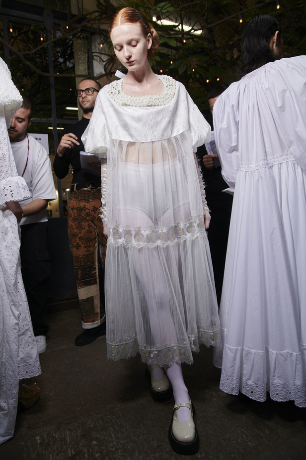 مجموعة Antonio Marras لربيع وصيف 2023.. جرأة النقشات وبريق الأقمشة