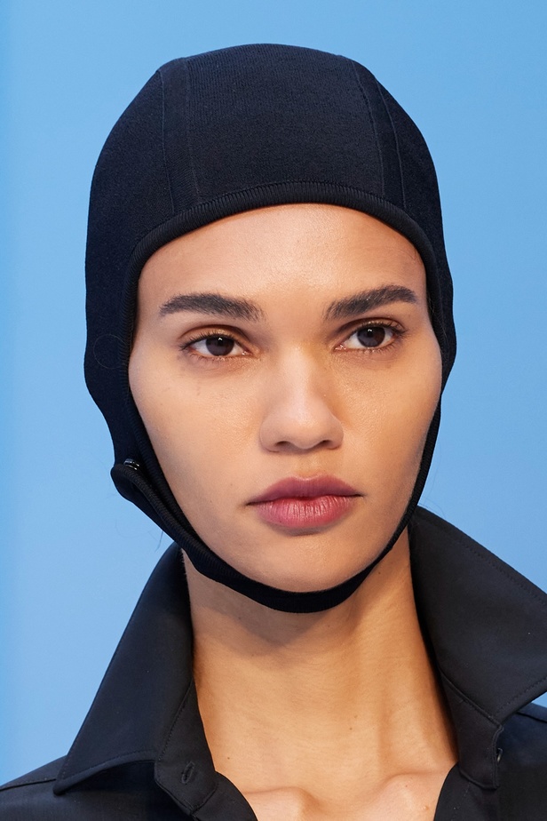 مجموعة Max Mara لموسم ربيع وصيف 2023  تستعرض مفهومي الأنوثة الجديدة والشجاعة