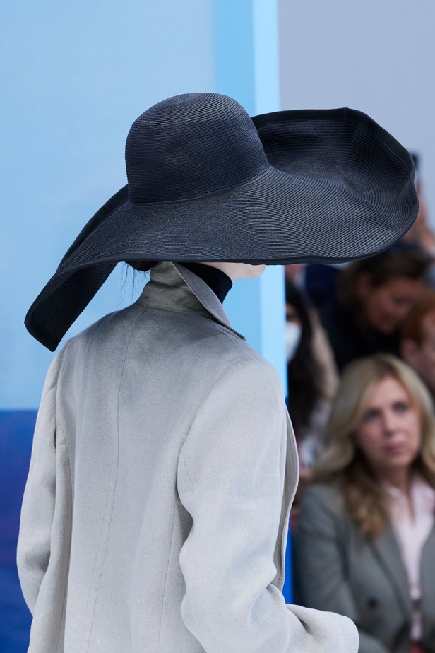 مجموعة Max Mara لموسم ربيع وصيف 2023  تستعرض مفهومي الأنوثة الجديدة والشجاعة