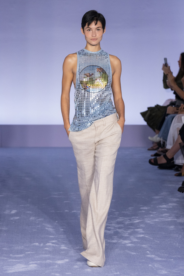 لمسات براقة في عرض Brandon Maxwell لربيع وصيف 2023