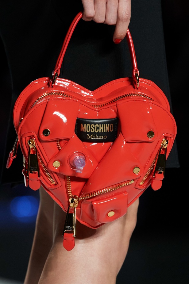 Moschino 