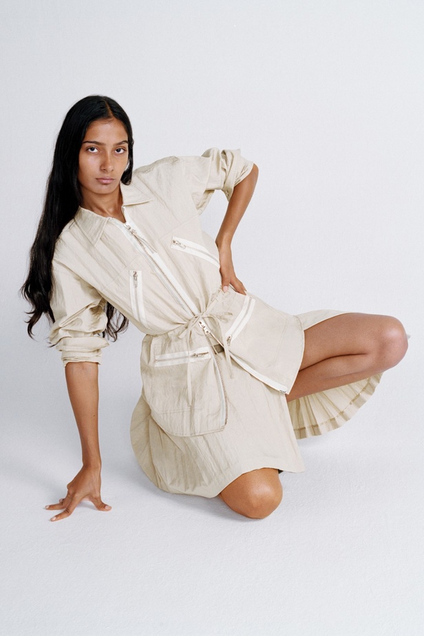 مجموعة Noon By Noor لربيع 2023 إطلالات بسيطة لكن غنية بالتفاصيل غير المتوقعة