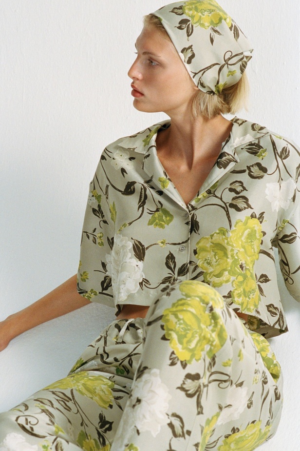 مجموعة Noon By Noor لربيع 2023 إطلالات بسيطة لكن غنية بالتفاصيل غير المتوقعة