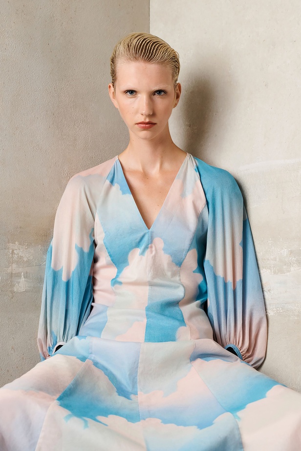 الخطوط المستقيمة أبرز سمات تشكيلة "بول سميث" لربيع وصيف 2023