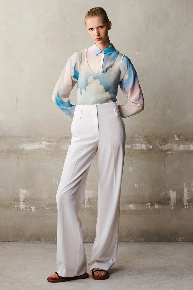 الخطوط المستقيمة أبرز سمات تشكيلة "بول سميث" لربيع وصيف 2023