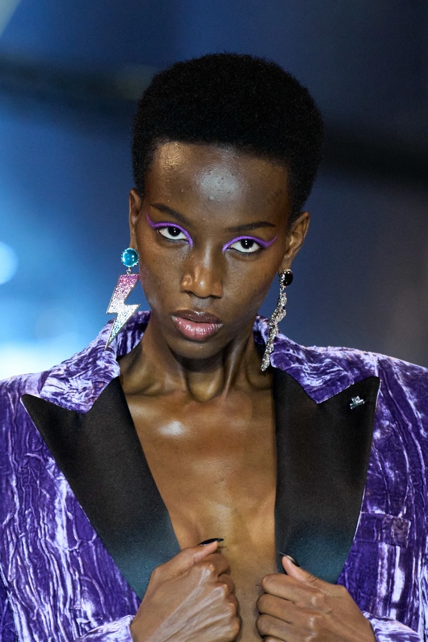 مجموعة Philipp Plein لربيع وصيف 2023 بروح موسيقى الروك