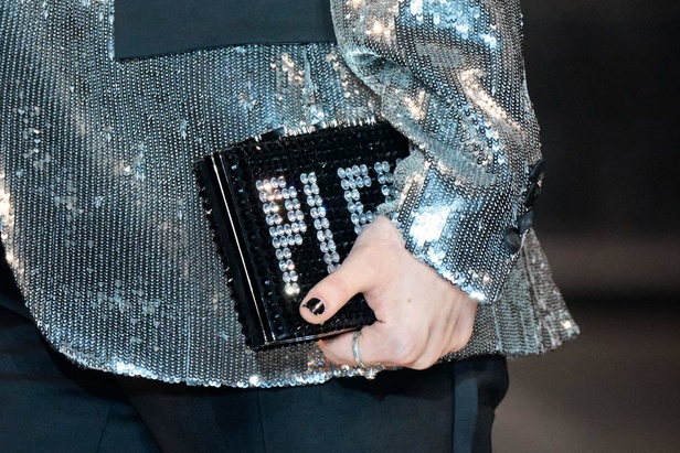 مجموعة Philipp Plein لربيع وصيف 2023 بروح موسيقى الروك