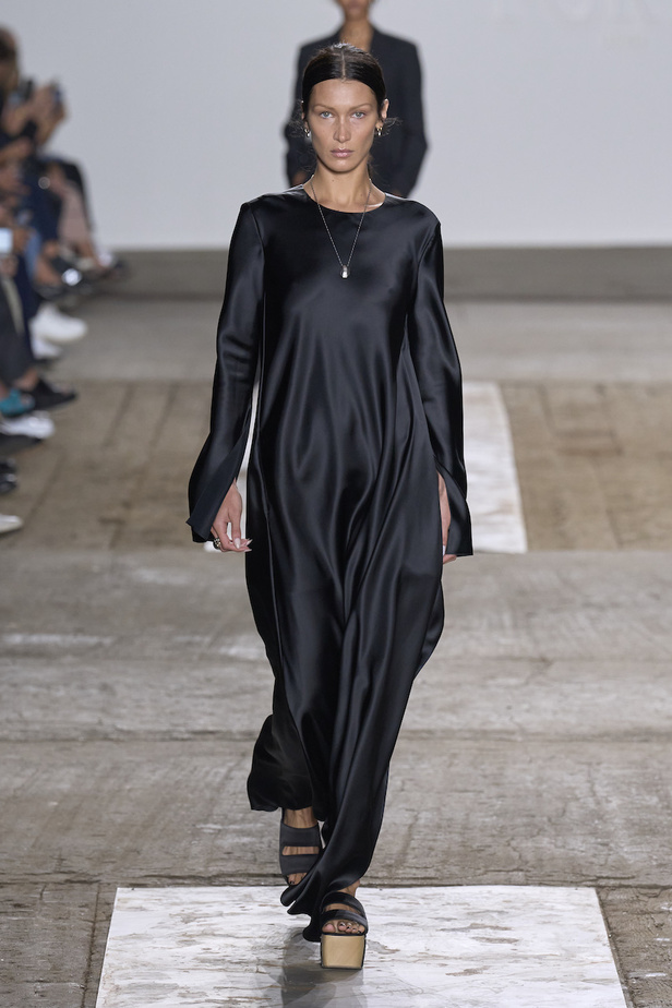 من مجموعة Ports 1961 لموسم ربيع وصيف 2023