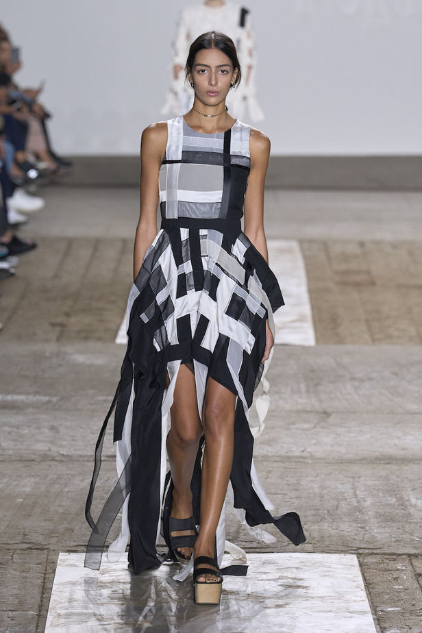 من مجموعة Ports 1961 لموسم ربيع وصيف 2023