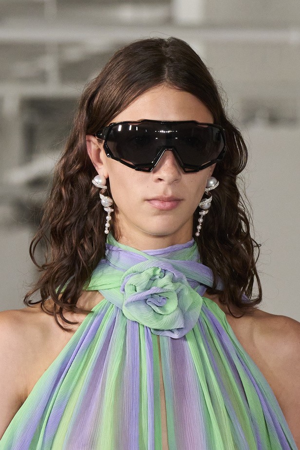 مجموعة Prabal Gurung لربيع وصيف 2022.. ألوان قوية وتفاصيل هندسية