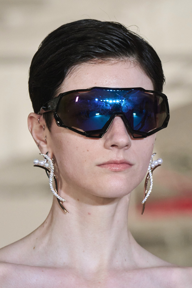 مجموعة Prabal Gurung لربيع وصيف 2022.. ألوان قوية وتفاصيل هندسية