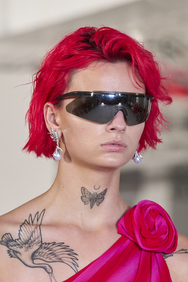 مجموعة Prabal Gurung لربيع وصيف 2022.. ألوان قوية وتفاصيل هندسية