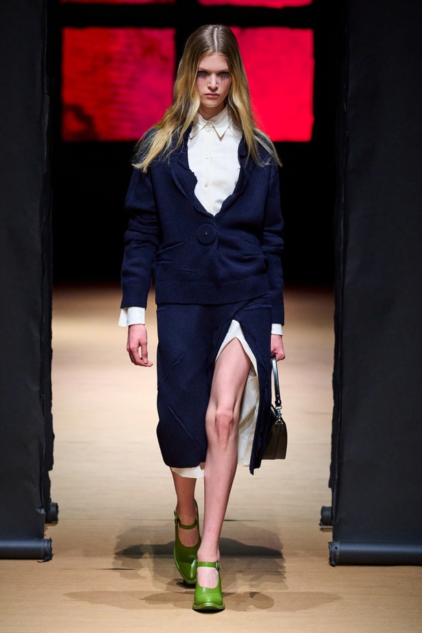 مجموعة Prada لربيع وصيف 2023: اللمسة الإبداعية المناسبة لموسم الربيع المقبل