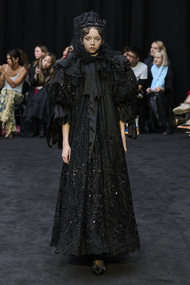 من مجموعة ريتشارد كوين لموسم ربيع وصيف 2023